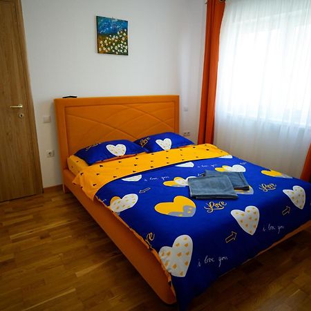 Apartamento Hunyadi Luxury Dna Stanca 1 Sibiu Exterior foto