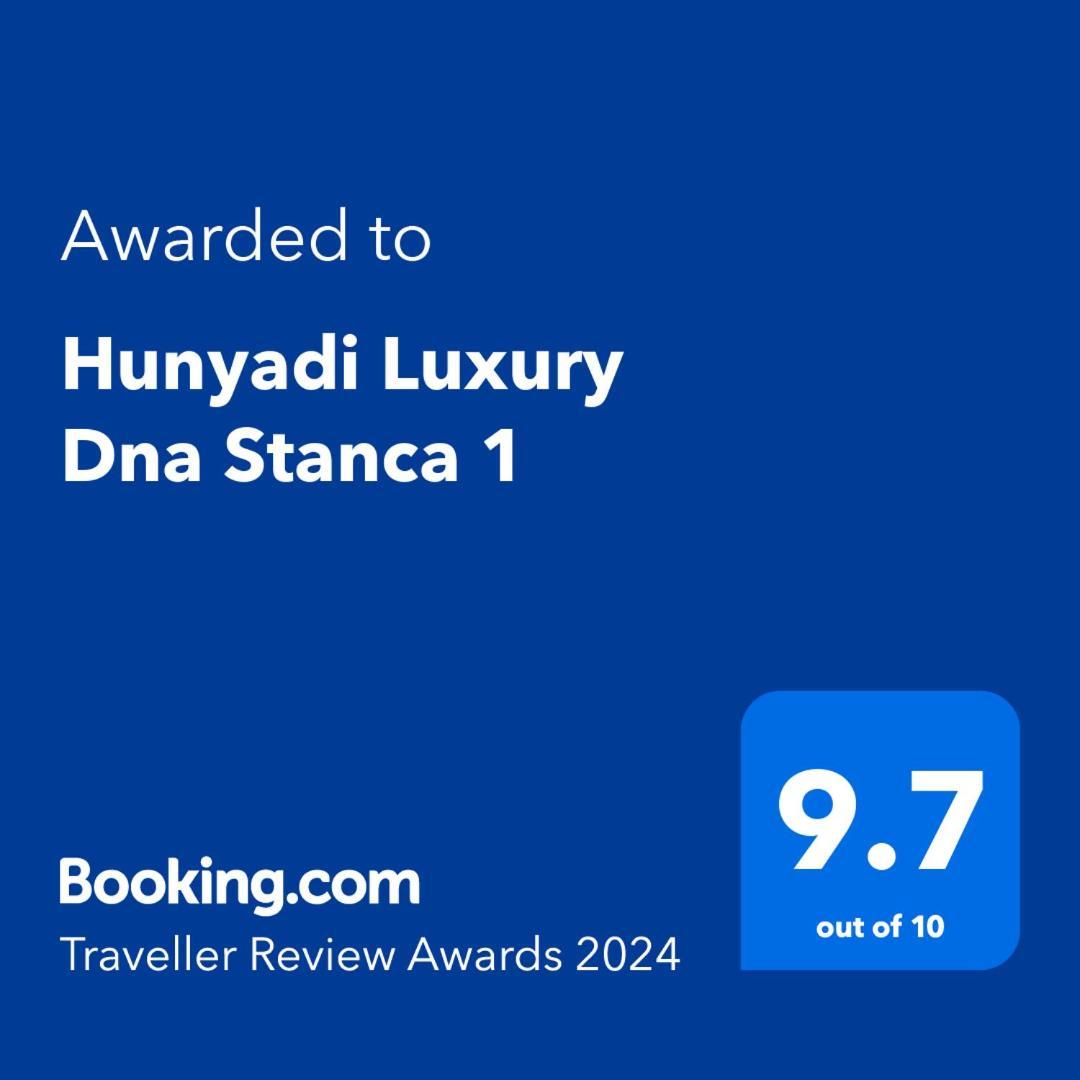 Apartamento Hunyadi Luxury Dna Stanca 1 Sibiu Exterior foto
